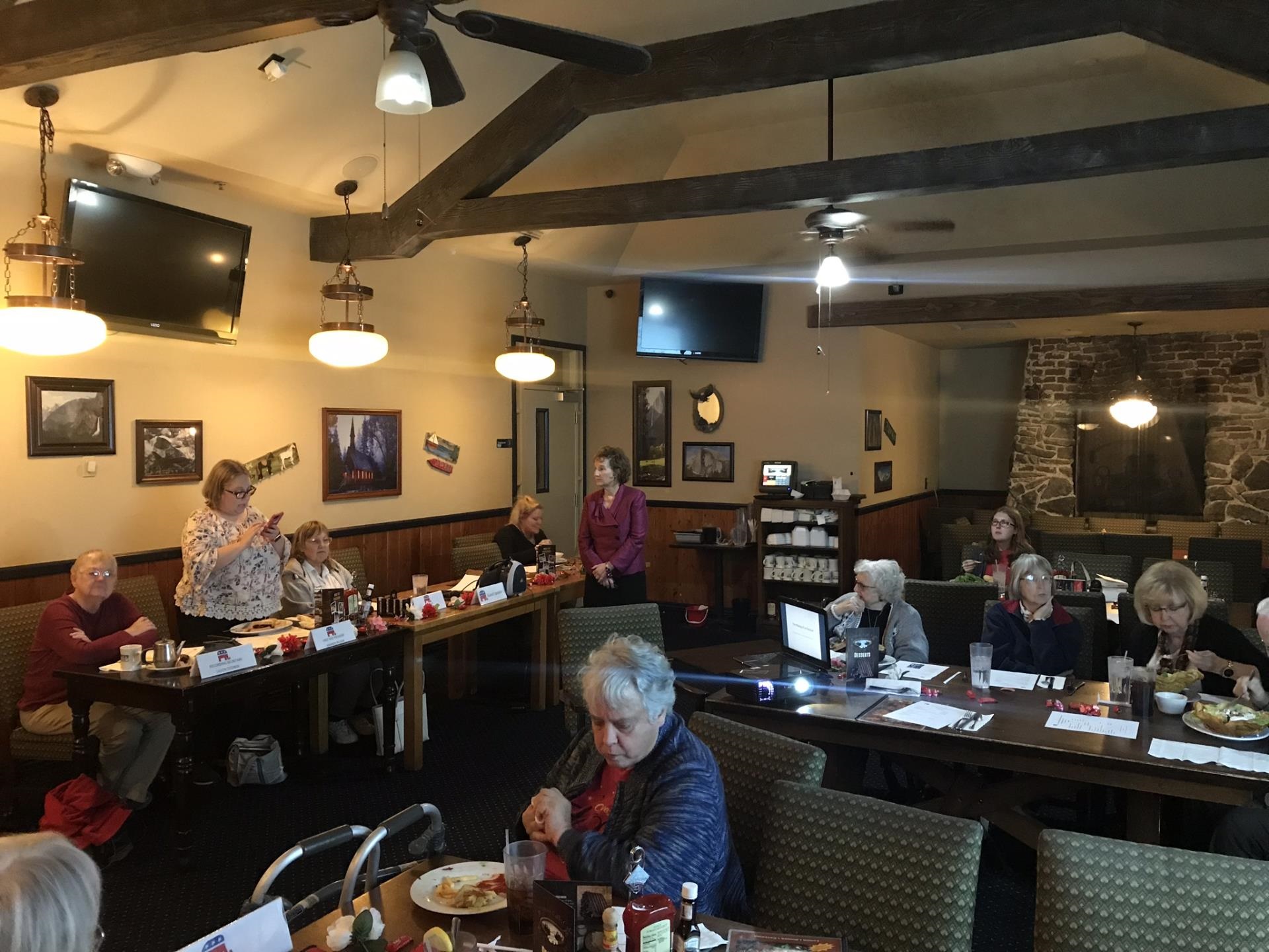 8376-Fresno-Evening-Republican-Women-Federated-Dinner-Picture-1.jpeg
